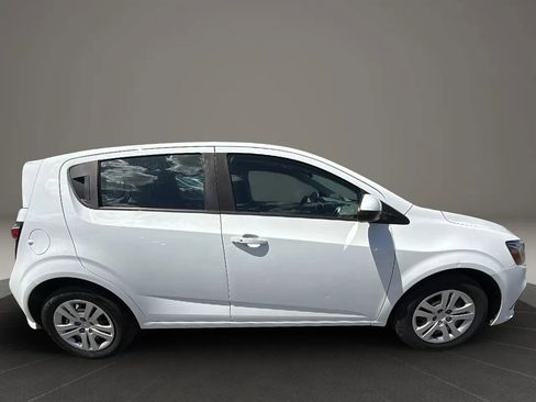 Used 2020 Chevrolet Sonic LT image 4
