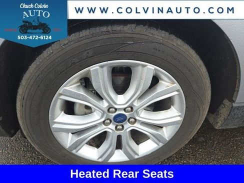 Used 2020 Ford Edge Titanium w/ Equipment Group 301A FWD image 3