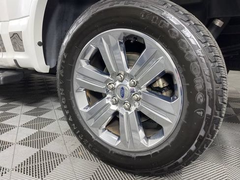 Used 2020 Ford F150 Lariat w/ Equipment Group 502A Luxury AWD/4WD image 14