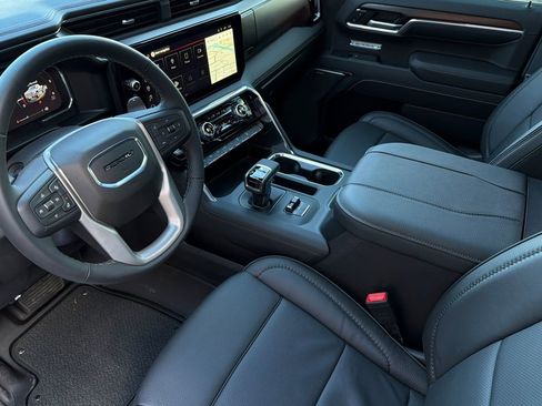 New 2026 GMC Sierra 1500 Denali w/ Technology Package AWD/4WD image 9