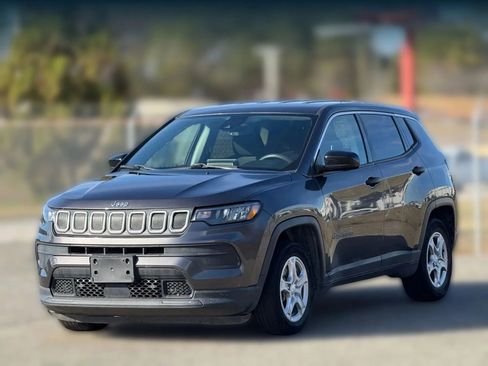 Used 2022 Jeep Compass Sport image 6