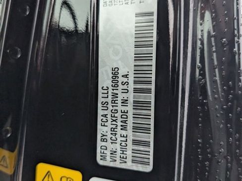 Used 2024 Jeep Wrangler Unlimited Rubicon image 44