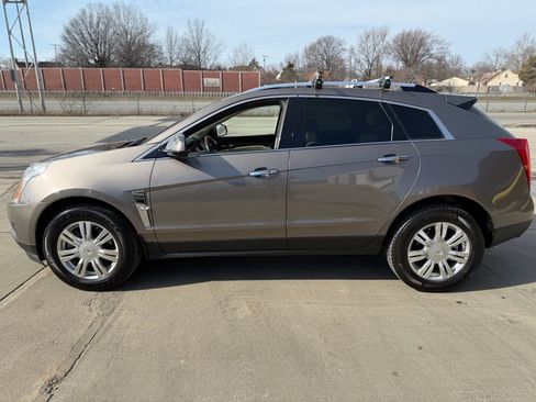 Used 2011 Cadillac SRX Luxury image 8