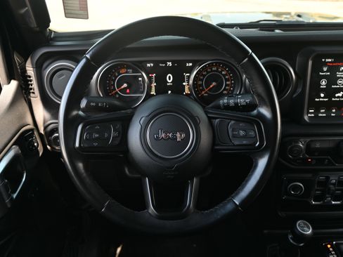 Used 2021 Jeep Wrangler Unlimited Sport image 19