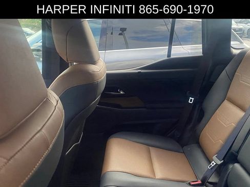 Used 2024 Lexus GX 550 w/ Accessory Package (2T) AWD/4WD image 7