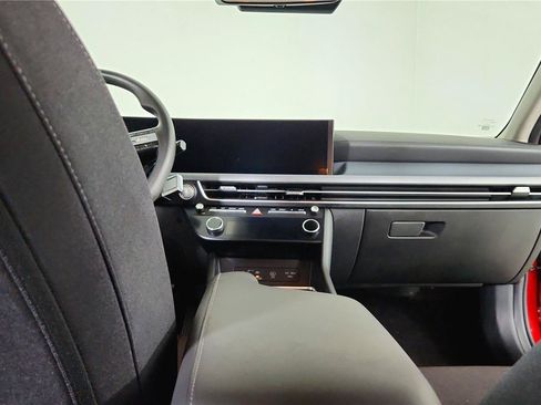 Used 2025 Hyundai Sonata SEL FWD image 13