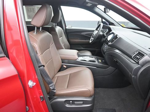 Certified 2024 Honda Passport EX-L image 26