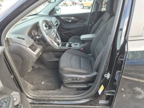 Used 2023 GMC Terrain SLE w/ Driver Convenience Package image 13