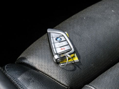 Used 2018 BMW 740i image 67