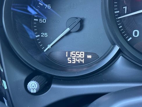 Used 2024 Porsche Macan image 26