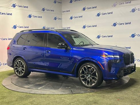 Used 2025 BMW X7 M60i AWD/4WD image 2