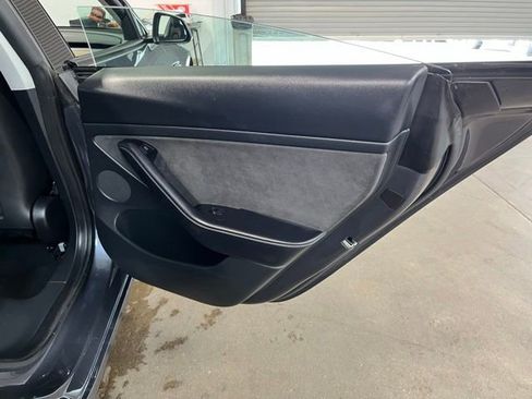 Used 2023 Tesla Model 3 Standard Range RWD image 15