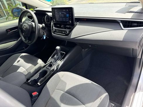 Used 2022 Toyota Corolla LE FWD image 13