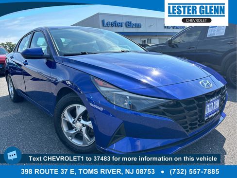 Used 2022 Hyundai Elantra SE w/ Preferred Accessory Package FWD image 1