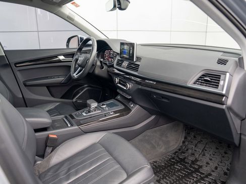 Used 2020 Audi Q5 Premium Plus w/ Premium Plus Package image 24