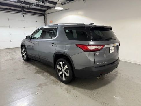 Used 2018 Chevrolet Traverse LT image 4