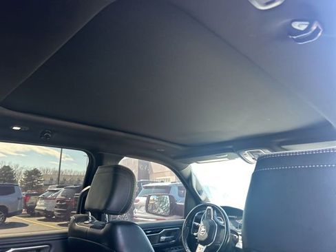 Used 2021 RAM 1500 Laramie image 9