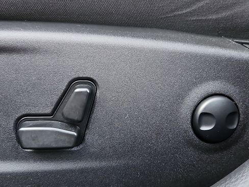 Used 2023 Dodge Charger R/T w/ Blacktop Package image 25