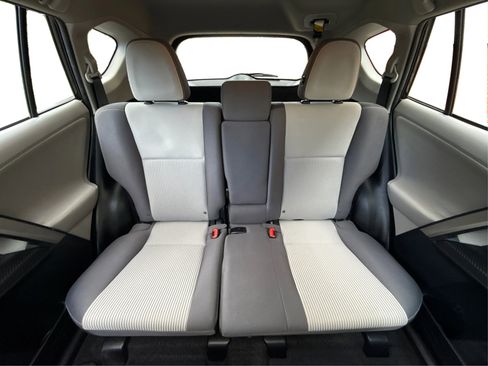 Used 2013 Toyota RAV4 XLE AWD/4WD image 27