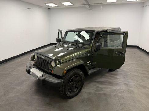 Used 2009 Jeep Wrangler Sahara AWD/4WD image 23