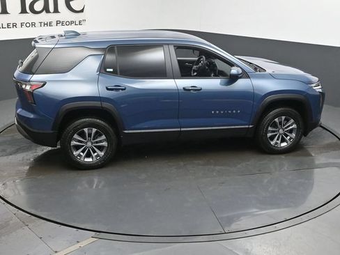 New 2026 Chevrolet Equinox LT w/ Convenience Package II FWD image 17