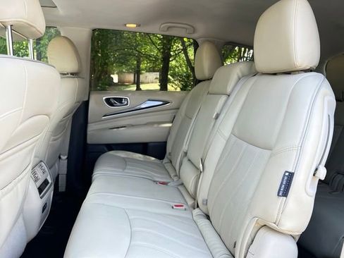 Used 2019 INFINITI QX60 Luxe w/ Essential Package AWD/4WD image 17