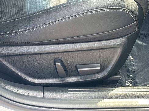 Used 2026 Genesis G70 2.5T RWD image 36
