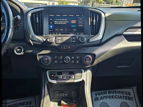 Used 2022 GMC Terrain SLT FWD image 24