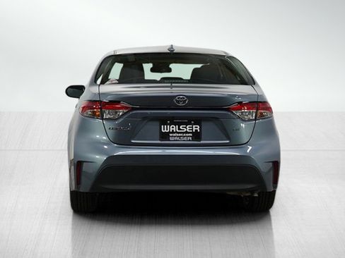 Used 2024 Toyota Corolla LE image 4