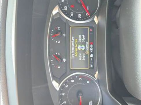 Used 2024 Chevrolet Blazer LT w/ Sound & Technology Package FWD image 11