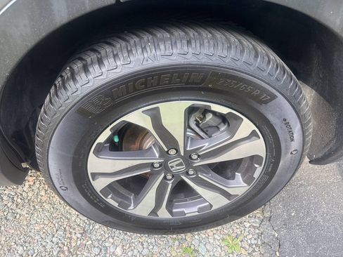 Used 2017 Honda CR-V LX image 7