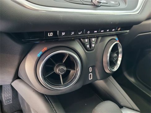 Used 2022 Chevrolet Blazer LT image 23