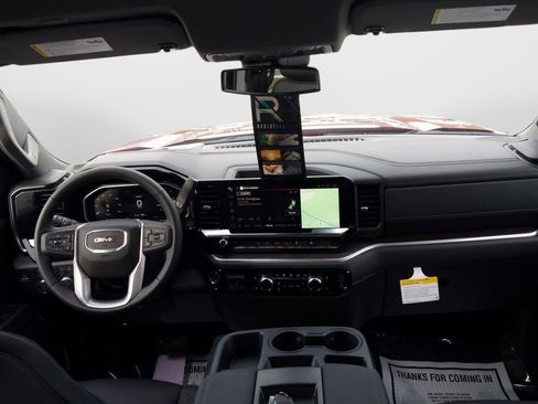 New 2026 GMC Sierra 1500 SLT image 7