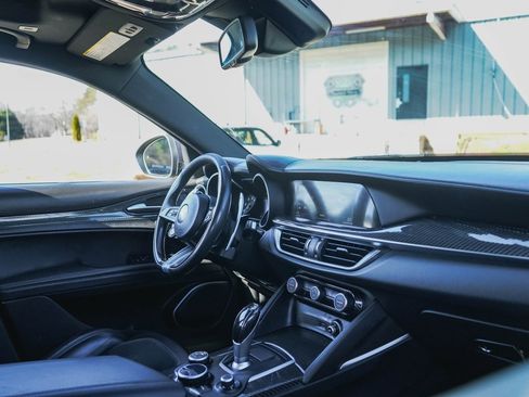 Used 2018 Alfa Romeo Stelvio Quadrifoglio w/ Driver Assist Dynamic Package image 10