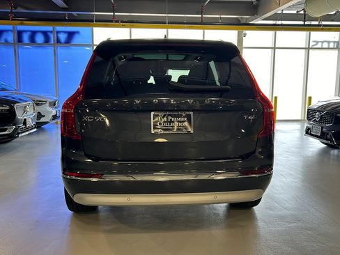 Used 2022 Volvo XC90 T6 Inscription w/ Climate Package AWD/4WD image 3