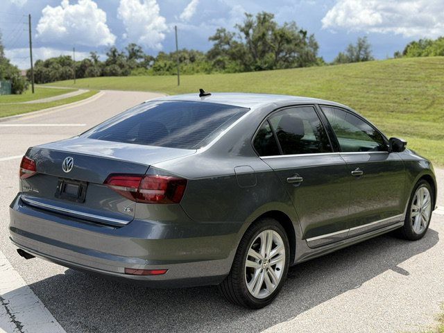 Used 2017 Volkswagen Jetta SEL FWD image 5