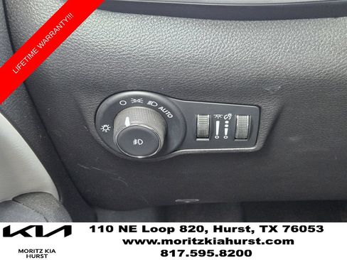 Used 2025 Jeep Compass Limited AWD/4WD image 24
