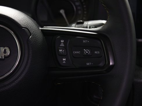 Used 2024 Jeep Wrangler Unlimited AWD/4WD image 22