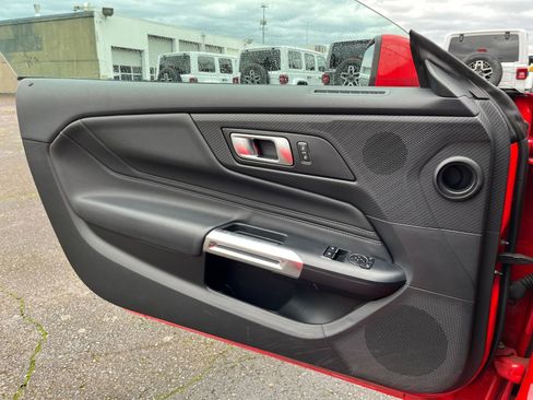 Used 2024 Ford Mustang Premium image 20