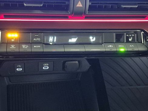 New 2026 Toyota Prius Plug-In Hybrid image 24