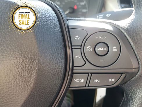 Certified 2025 Toyota Corolla LE image 29