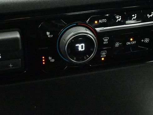 Used 2025 Chevrolet Silverado 1500 LT Trail Boss w/ LPO, Dark Essentials Package image 26