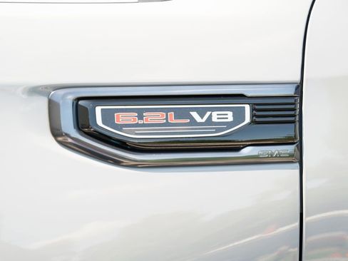 Used 2025 GMC Sierra 1500 AT4 w/ AT4 Premium Package AWD/4WD image 25