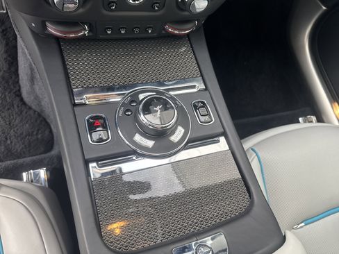 Used 2020 Rolls-Royce Wraith image 46