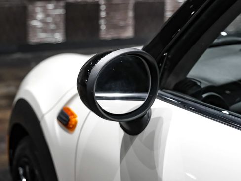Used 2017 MINI Cooper 2-Door Hardtop FWD image 34