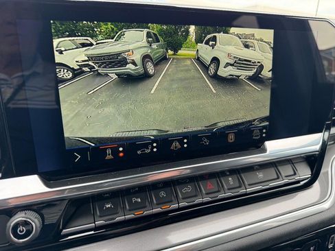 New 2026 Chevrolet Silverado 1500 High Country AWD/4WD image 19