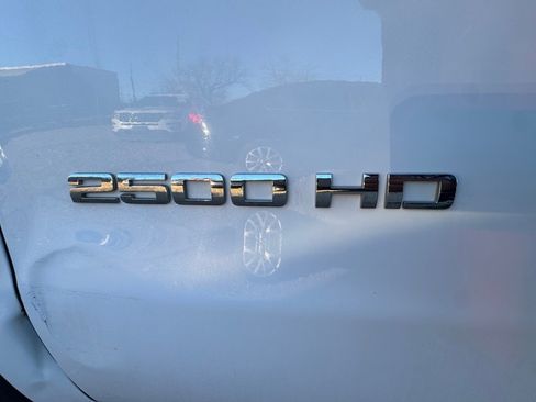 Used 2019 GMC Sierra 2500 4x4 Double Cab w/ Sierra Convenience Package image 9