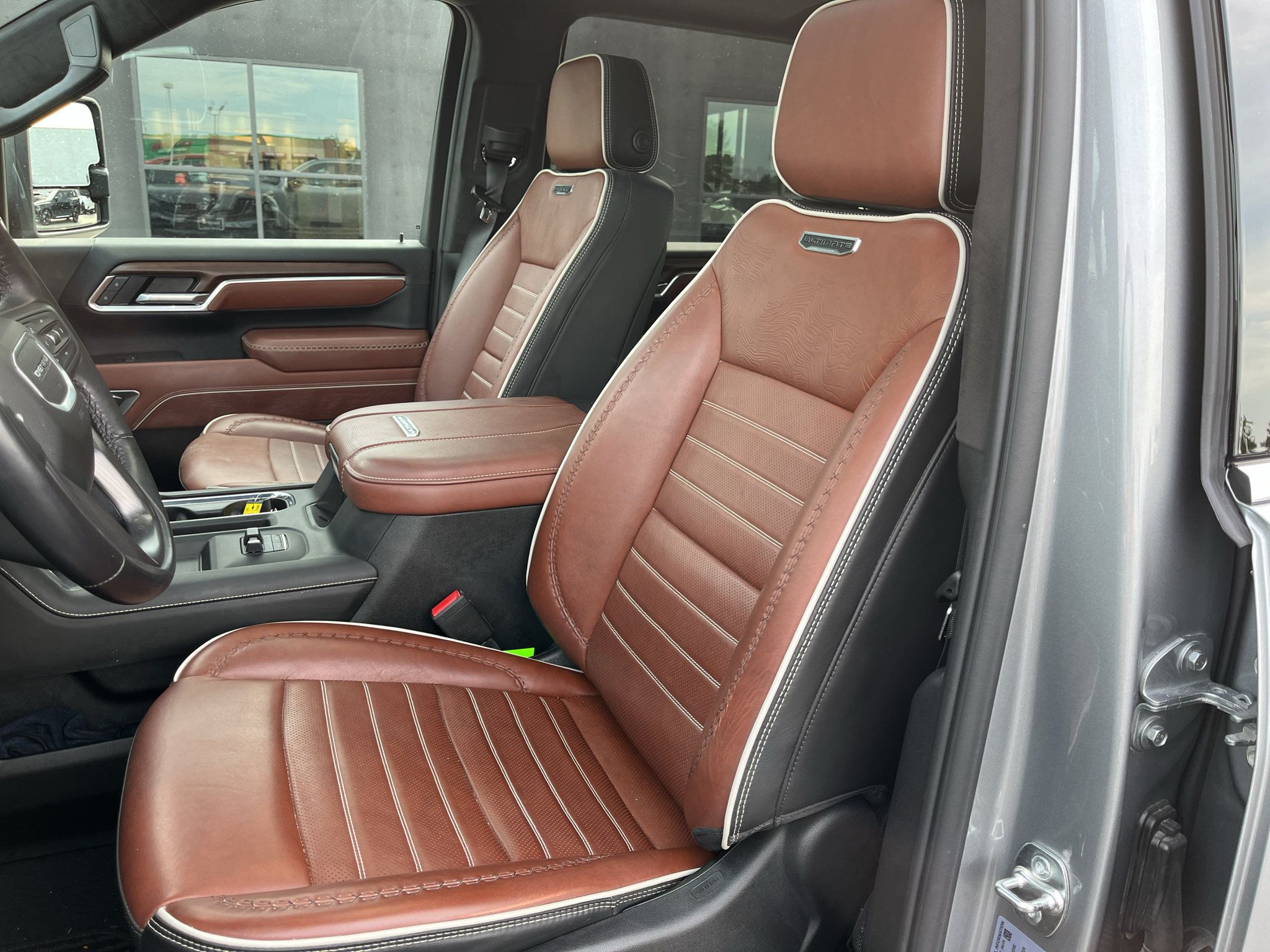 Used 2025 GMC Sierra 2500 Denali Ultimate AWD/4WD image 39