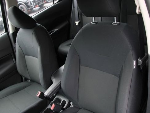 Certified 2025 Nissan Kicks Play S FWD image 5