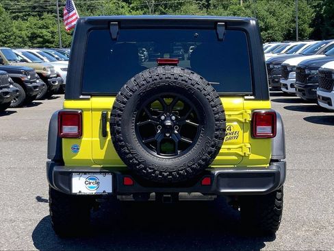 Used 2024 Jeep Wrangler Unlimited Sport AWD/4WD image 4
